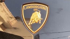 kanpur-lamborghini-accident