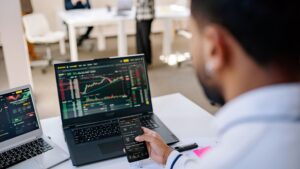 ट्रेडिंग में होने वाली 5 बड़ी गलतियां और उनसे बचने के तरीके